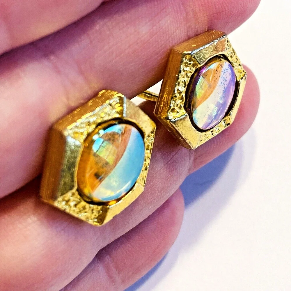Unique Vintage Cufflinks 1970’s Goldtone & Reflecting Center Stones Hexagon Chic